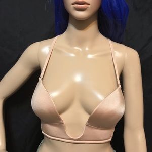 low cut bra (for deep v-necks/open backs)